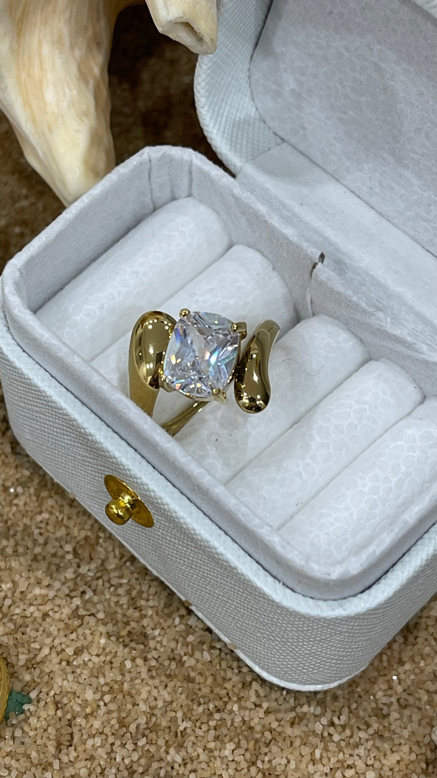 Anello snake con zircone big ,in acciaio inox regolabile