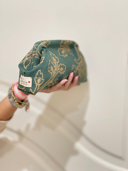 clutch in tessuto damascato handmade